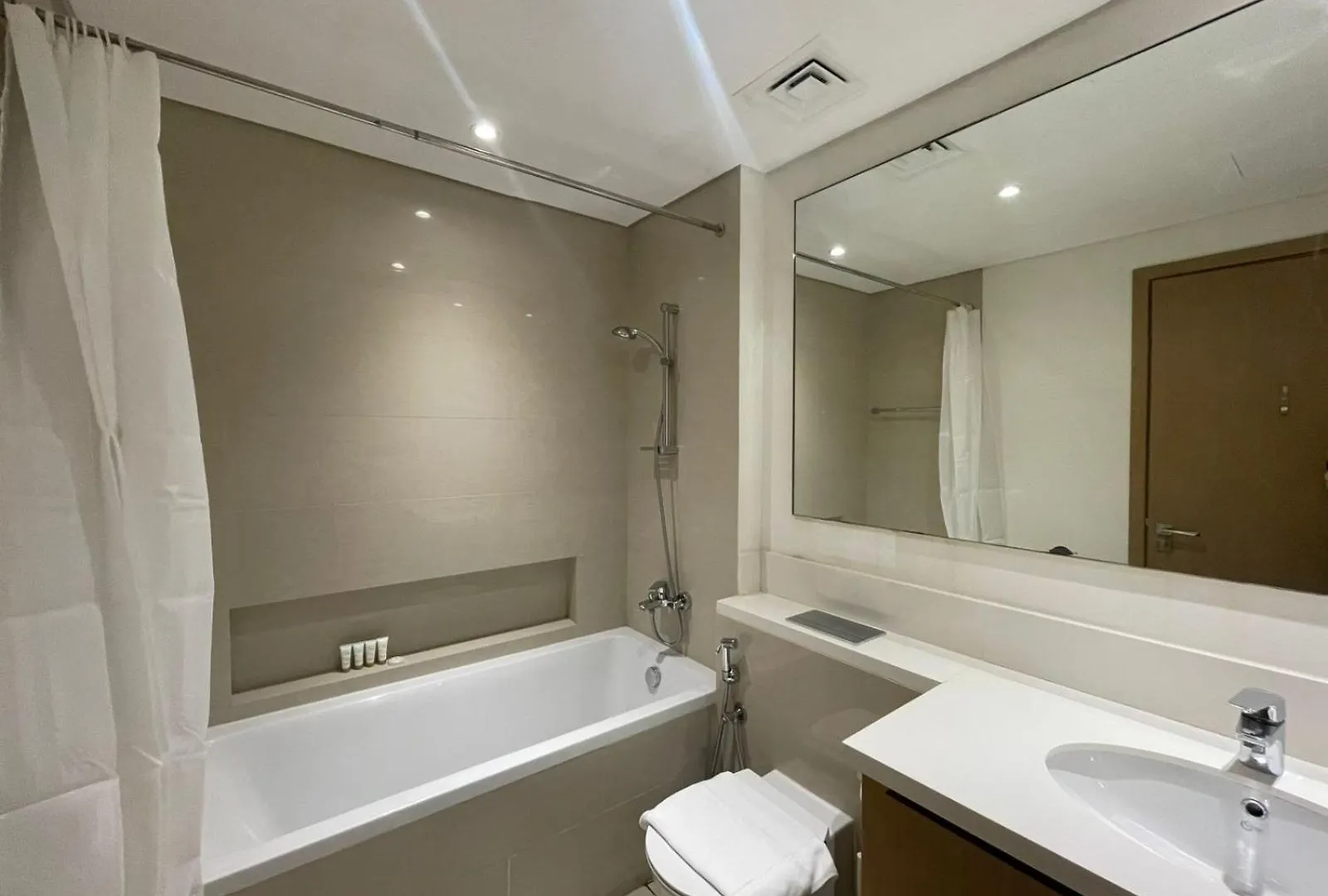 Harbour Views Tower 2, Creek Harbour - 1Br Apartment - Allsopp & Allsopp Dubai 0*,
